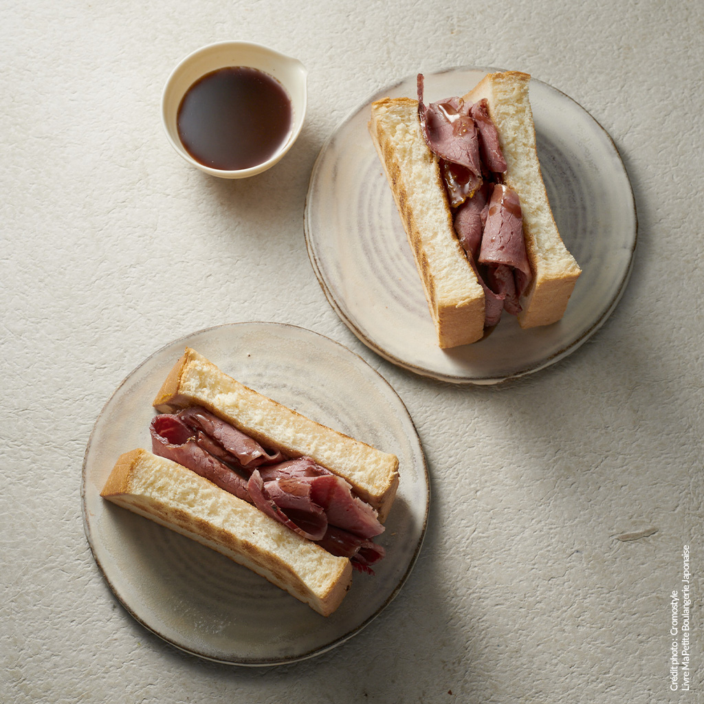 SandoWagyu Sandwich japonais au pastrami de boeuf Wagyu